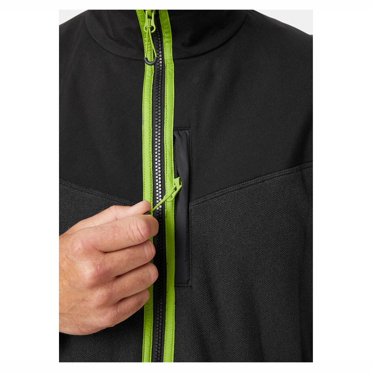 Helly Hansen Magni Fleece Jacket 72170 από το Molossos Wear, εστίαση σε κρυφή τσέπη με φερμουάρ στο στήθος.